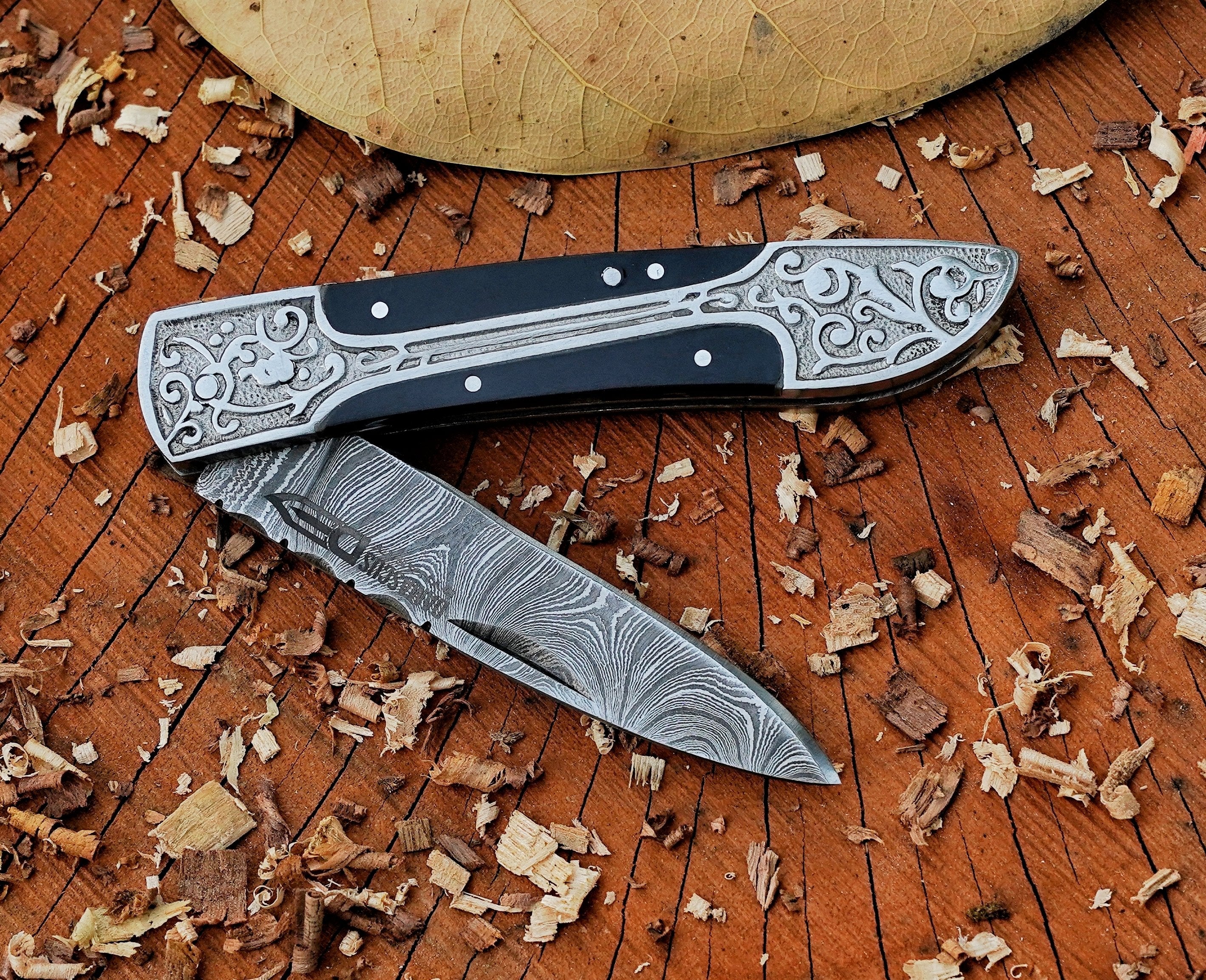 Antique style knive